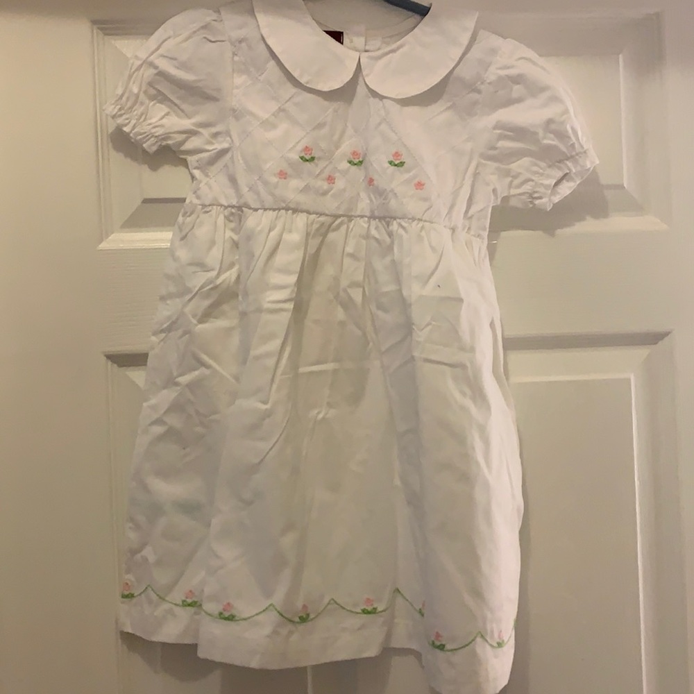 Lil’ Cactus white dress with Peter Pan collar.